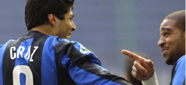 Cruz festeggia con Adriano