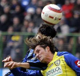 [Moro e Cruz in un duello aerero
]